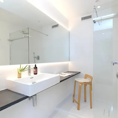 Luxury Minimalist Pool Seaview Liguria Castiglione Chiavarese