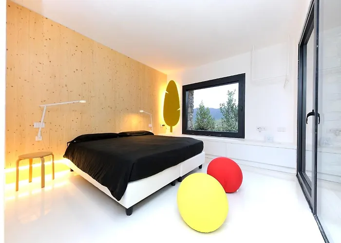 Luxury Minimalist Pool Seaview Liguria Villa Castiglione Chiavarese