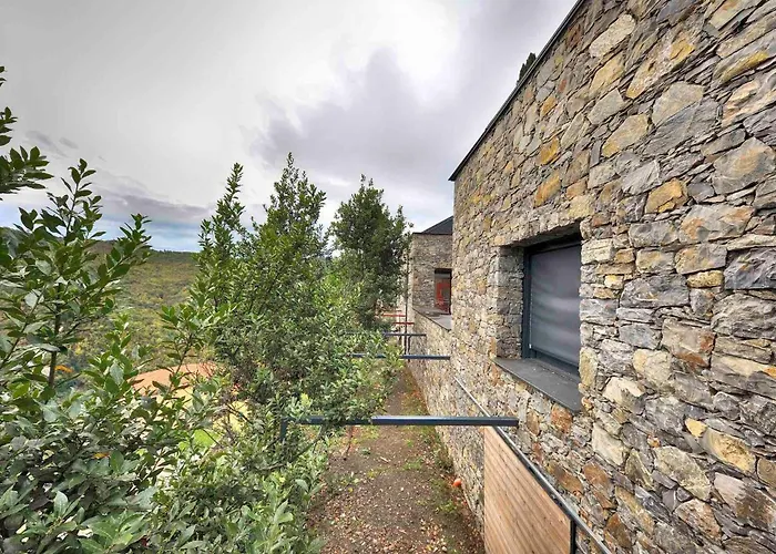 Luxury Minimalist Pool Seaview Liguria * Castiglione Chiavarese