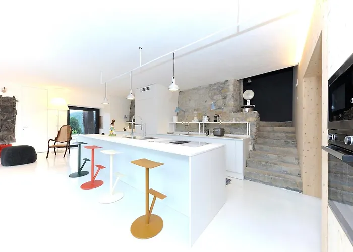 Villa Luxury Minimalist Pool Seaview Liguria Castiglione Chiavarese