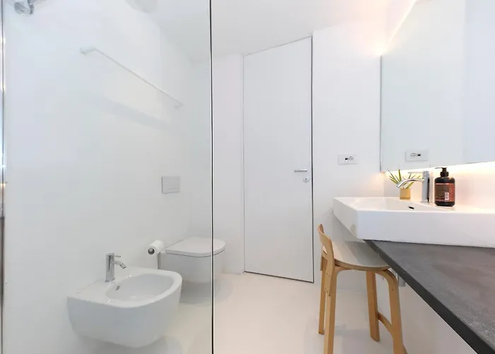 Villa Luxury Minimalist Pool Seaview Liguria Castiglione Chiavarese